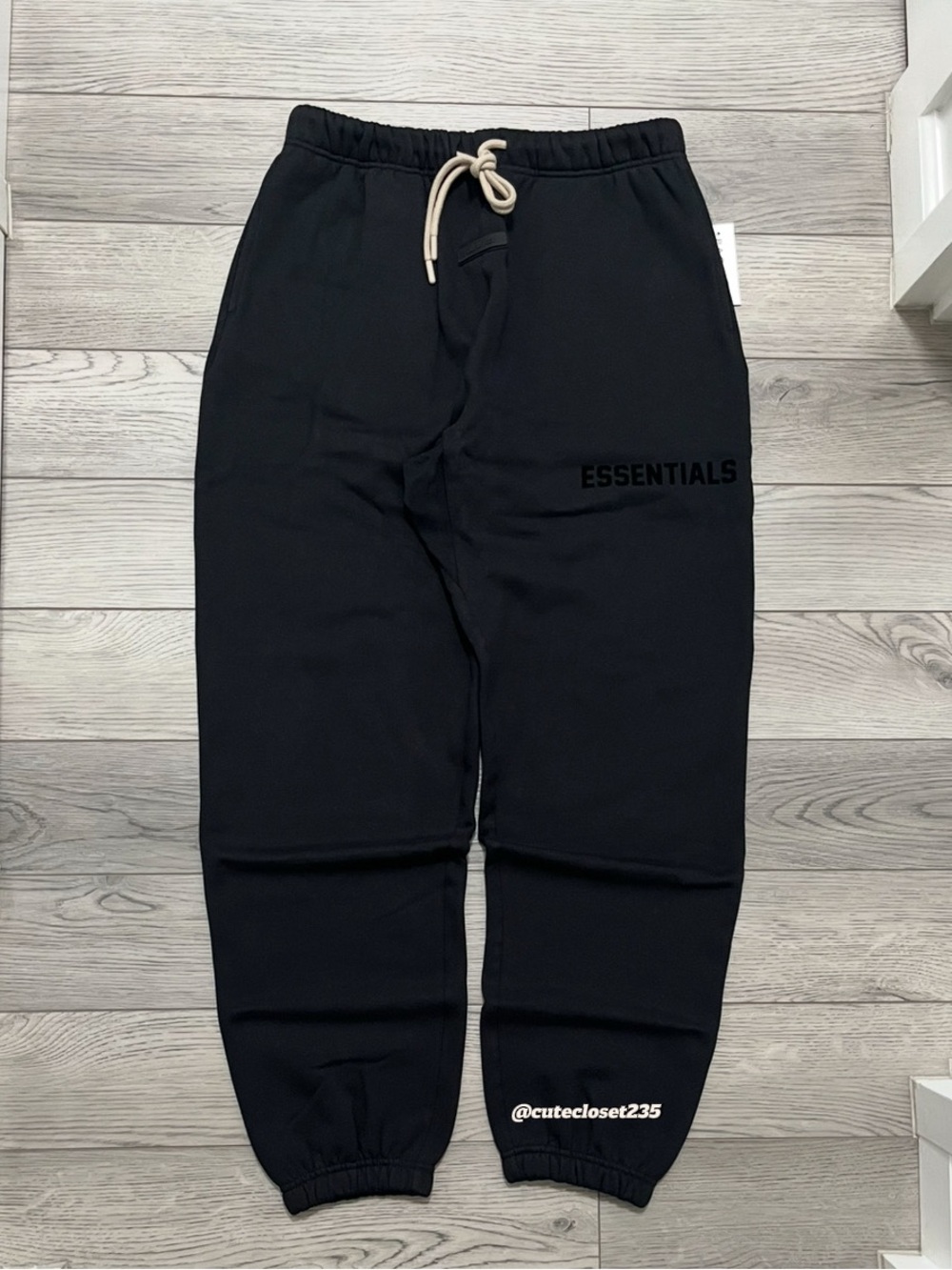 Essentials Fear Of God Jet Black Sweatpants Size Medium NWT